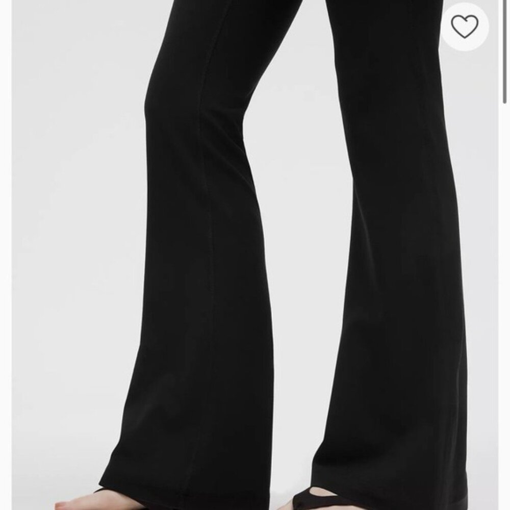 🖤Rare Hawaiian Island design lululemon align groove flare leggings - Picture 7 of 8